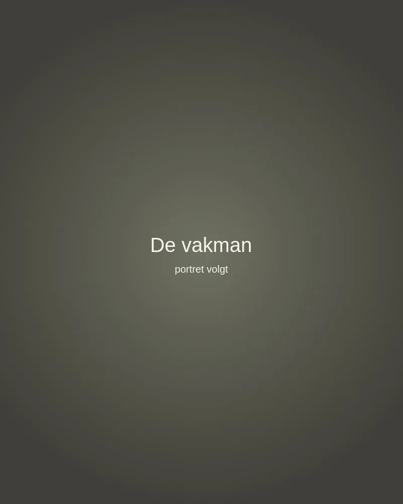 De vakman achter Steffano aan het werk